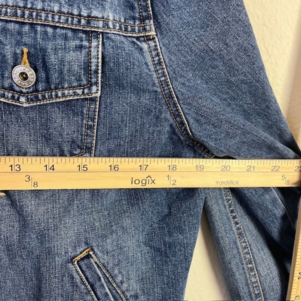 Express Large Denim‎ Jacket Button Down Medium Wa… - image 10